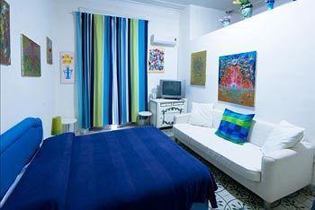 Couette-café Platamon Naples