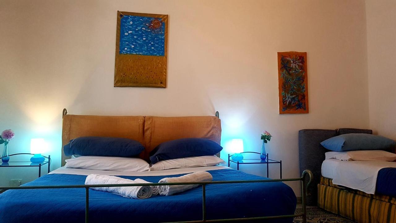 Platamon Couette-café Naples